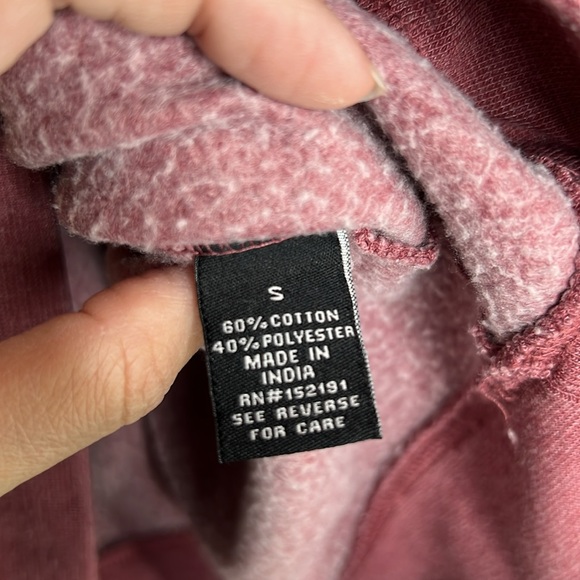 Chiller than Most embroidered sweatshirt size small - Picture 8 of 12